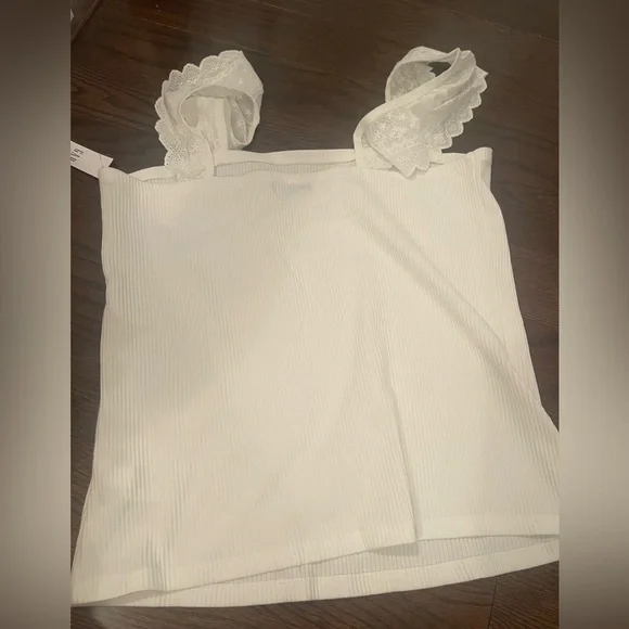 NWT GAP RIB EYELET FLUTTER SLEEVE TANK TOP - SIZE XL - Picture 7 of 8